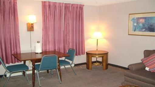 фото отеля All Seasons Motel