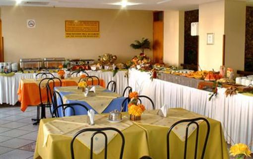 фото отеля Hotel Olimpo