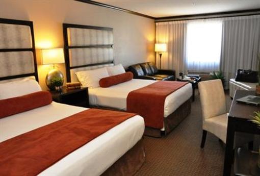 фото отеля Prestige Hotel Vernon (Canada)