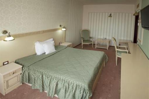 фото отеля Majestic Hotel Iasi