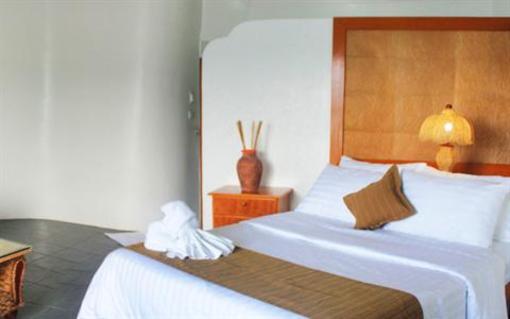 фото отеля Sheavens Seafront Resort
