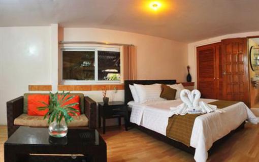 фото отеля Sheavens Seafront Resort