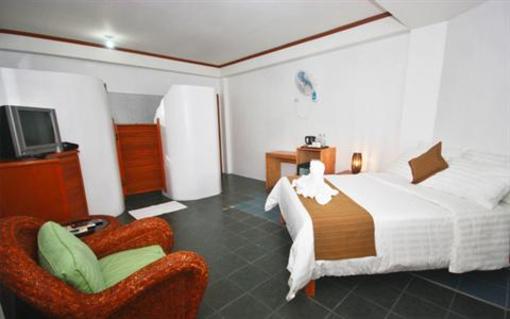 фото отеля Sheavens Seafront Resort
