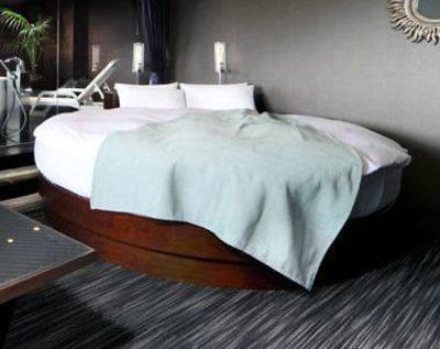 фото отеля Urayasu Brighton Hotel