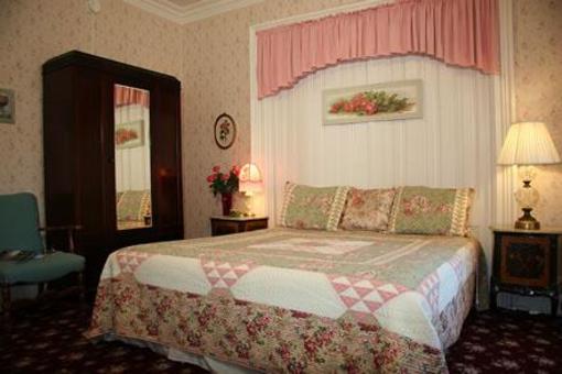фото отеля Olallieberry Inn