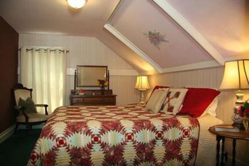 фото отеля Olallieberry Inn
