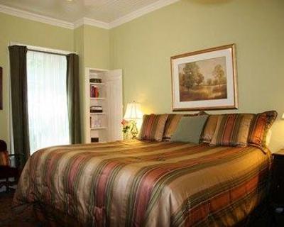 фото отеля Olallieberry Inn