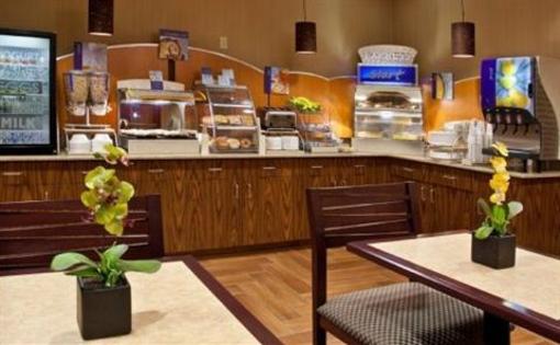 фото отеля Holiday Inn Express Meadville PA