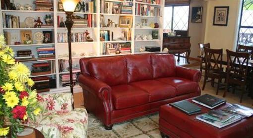 фото отеля The Foxtrot Bed and Breakfast
