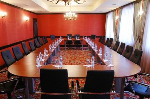 фото отеля Hotel Intourist Palace