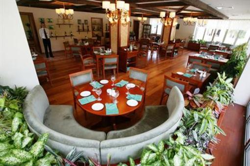 фото отеля Hotel Intourist Palace