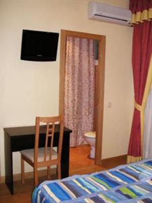 фото отеля Hostal Las Cortes Madrid