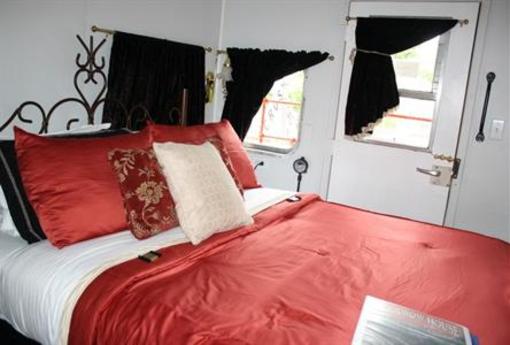 фото отеля Woodrow House Bed and Breakfast