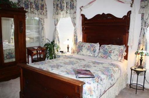 фото отеля Woodrow House Bed and Breakfast