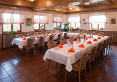 фото отеля Hotel Sindersdorfer Hof Hilpoltstein