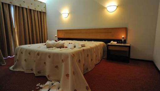 фото отеля Hotel Lara