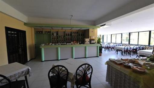 фото отеля Hotel Lara