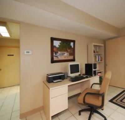 фото отеля Best Western on the Island