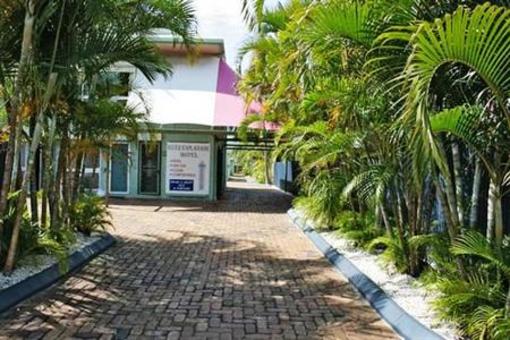 фото отеля River Esplanade Motel