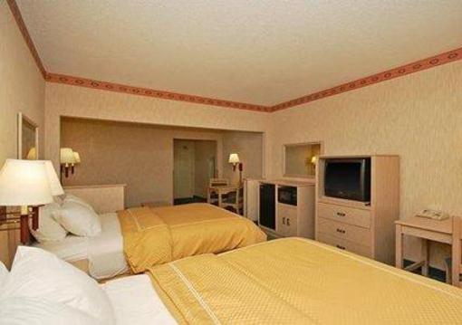 фото отеля Comfort Suites Peoria Sports Complex