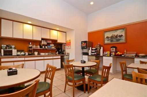 фото отеля BEST WESTERN Sky Way Inn & Suites