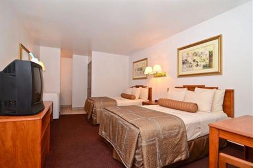 фото отеля BEST WESTERN Sky Way Inn & Suites