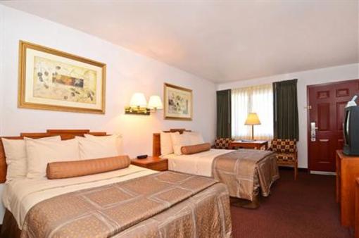 фото отеля BEST WESTERN Sky Way Inn & Suites