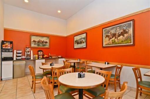фото отеля BEST WESTERN Sky Way Inn & Suites