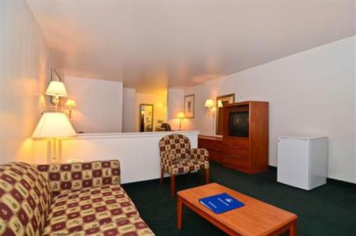 фото отеля BEST WESTERN Sky Way Inn & Suites