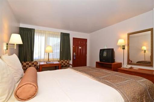 фото отеля BEST WESTERN Sky Way Inn & Suites