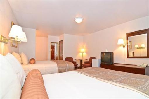 фото отеля BEST WESTERN Sky Way Inn & Suites