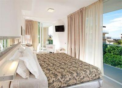 фото отеля Mercure Rimini Artis