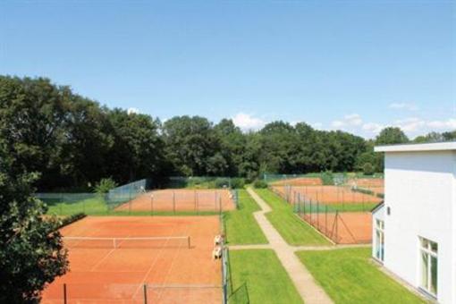 фото отеля Racket Inn Sporthotel