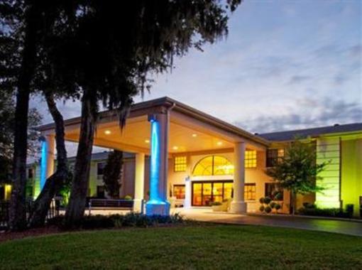 фото отеля Holiday Inn Express - Ocala Midtown Medical - US 441