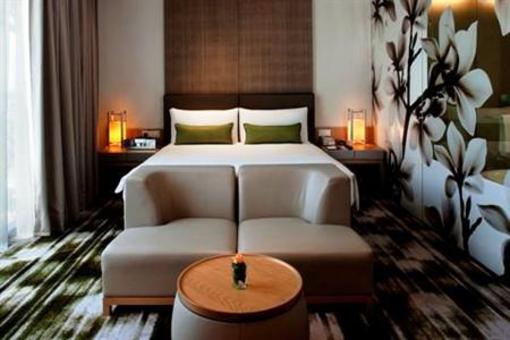 фото отеля Crowne Plaza Hotel Changi Airport