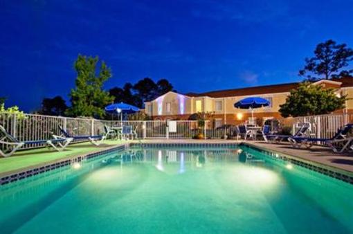 фото отеля Holiday Inn Express Niceville - Eglin AFB