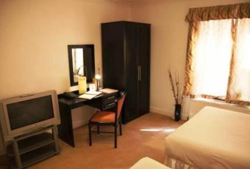 фото отеля Mehfil Hotel Heathrow London
