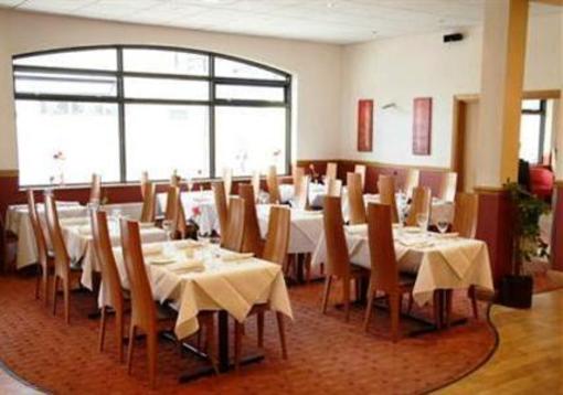 фото отеля Mehfil Hotel Heathrow London