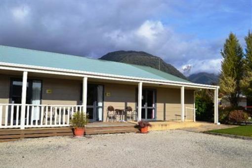 фото отеля Franz Josef TOP 10 Holiday Park