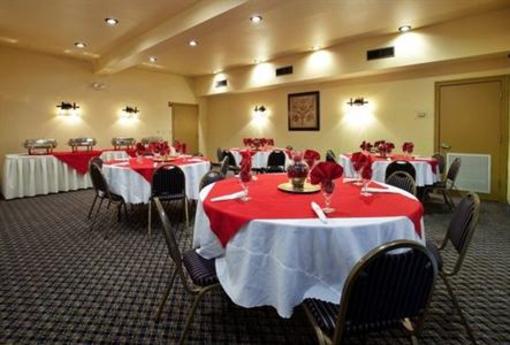 фото отеля Holiday Inn Opelousas