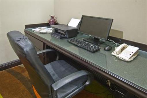 фото отеля Holiday Inn Opelousas