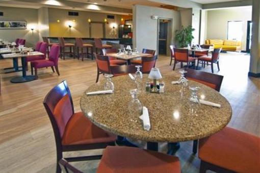 фото отеля Holiday Inn Opelousas