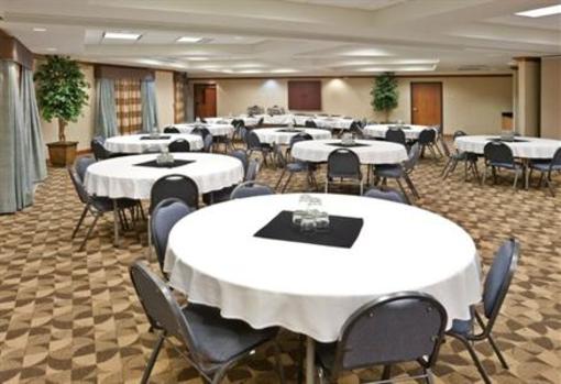 фото отеля Holiday Inn Express Hotel & Suites Nampa