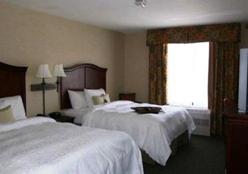 фото отеля Hampton Inn Brattleboro