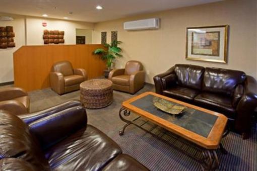 фото отеля Candlewood Suites Louisville Airport