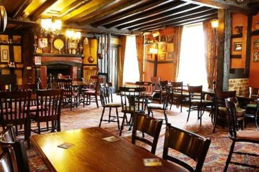 фото отеля George Hotel Amesbury (England)