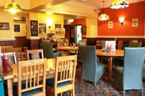 фото отеля George Hotel Amesbury (England)