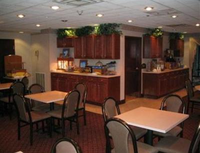 фото отеля Holiday Inn Express Hotel & Suites South Charleston