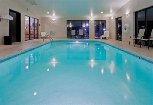 фото отеля Holiday Inn Express Hotel & Suites South Charleston