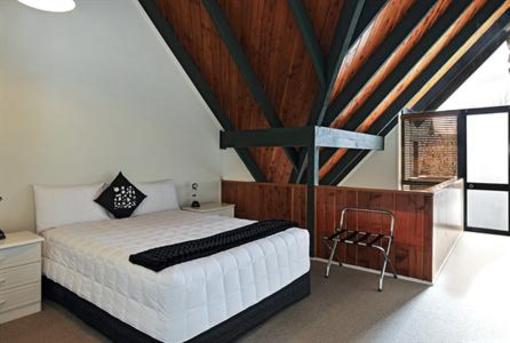фото отеля Wylie Court Motor Lodge